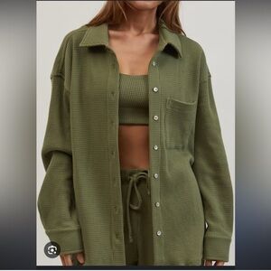 Donni Green Waffle Knit Thermal Cotton Button Down